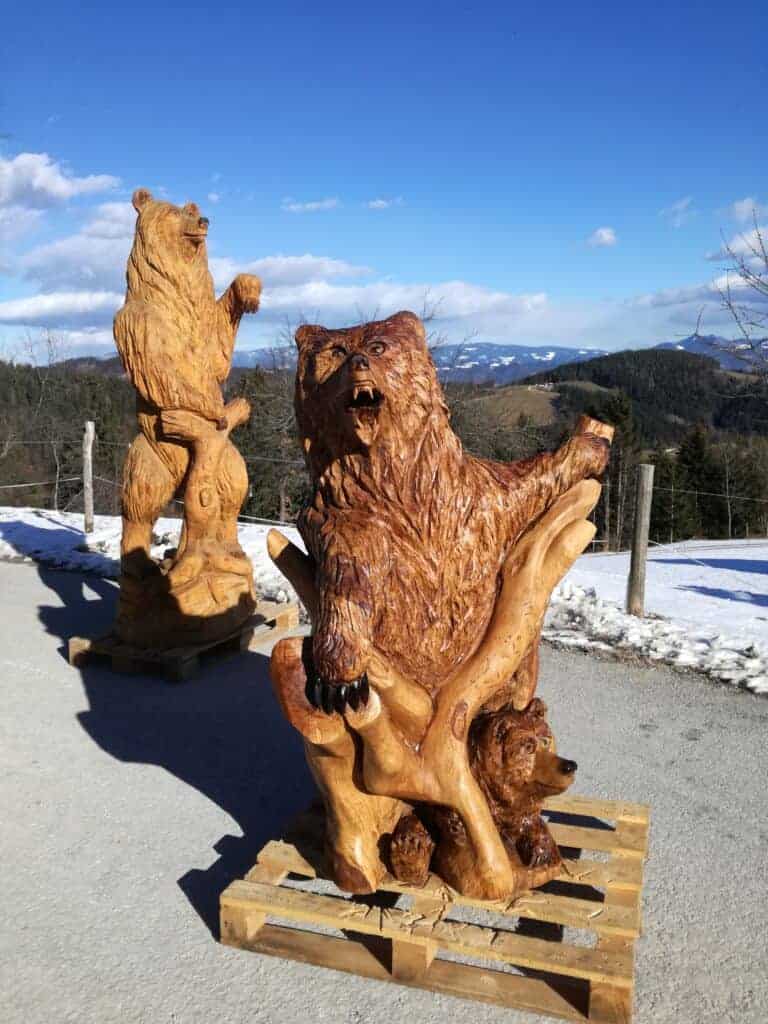 Izdelki iz lesa, medved
